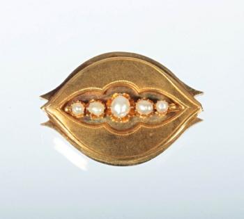 Gold Brooch - gold, pearl - 1900